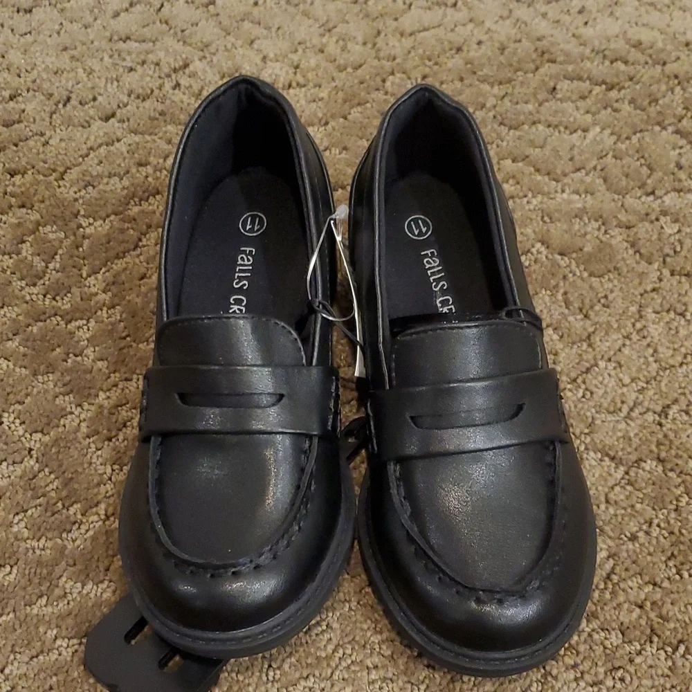 Girls Falls Creek PENNEY Black Heeled Loafers Dress Shoes Size 11 13 1  NWT